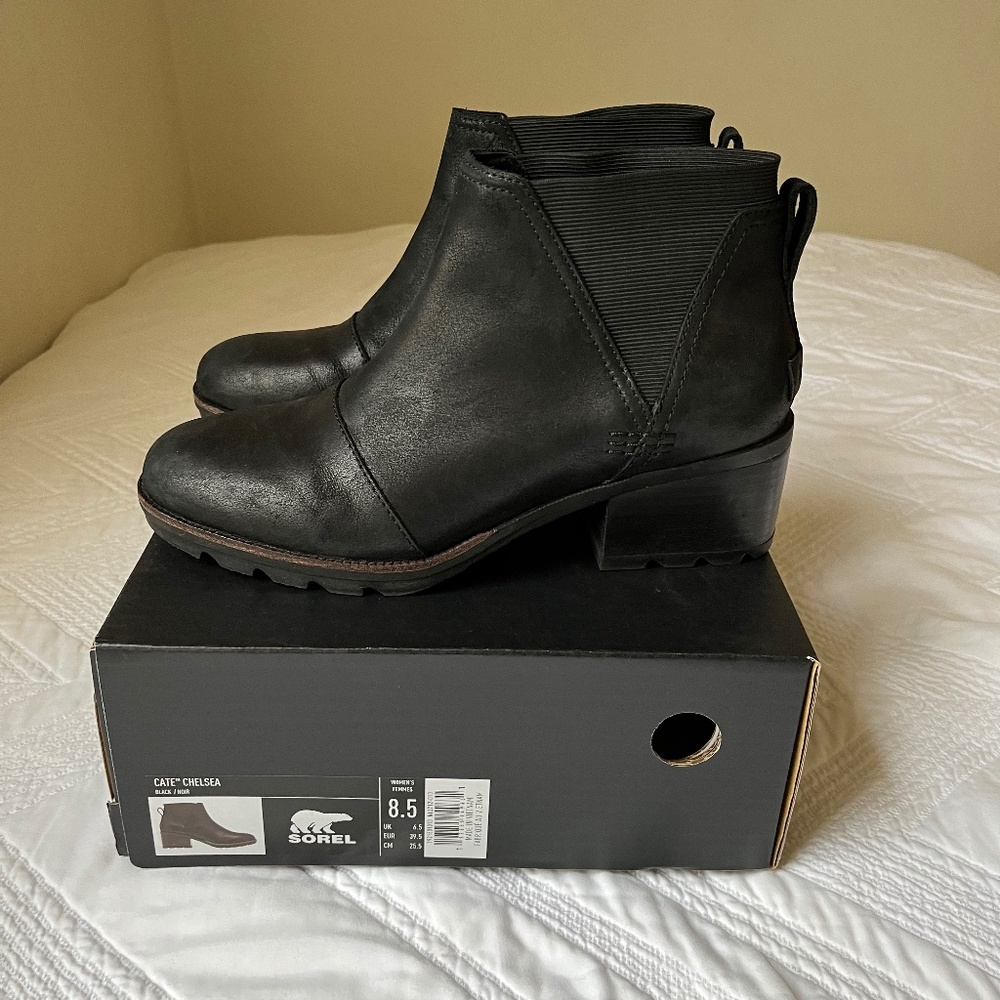 Sorel Cate Chelsea Boot size 8.5 Black